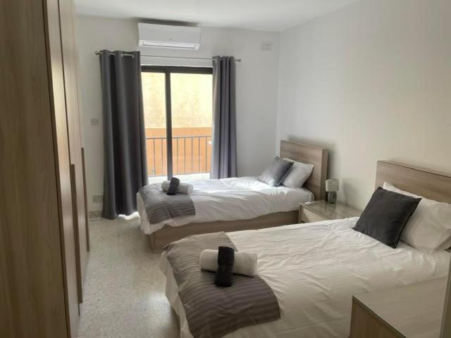 Spacious 3 Bedroom Apartment In The Heart Of St Julians Saint Julian's Eksteriør billede