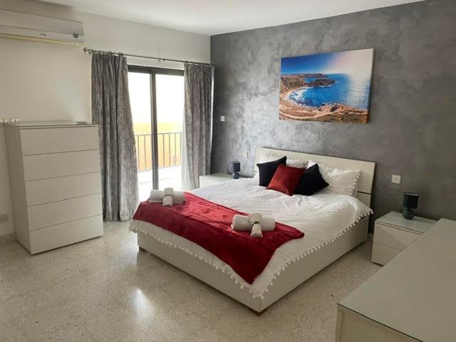 Spacious 3 Bedroom Apartment In The Heart Of St Julians Saint Julian's Eksteriør billede
