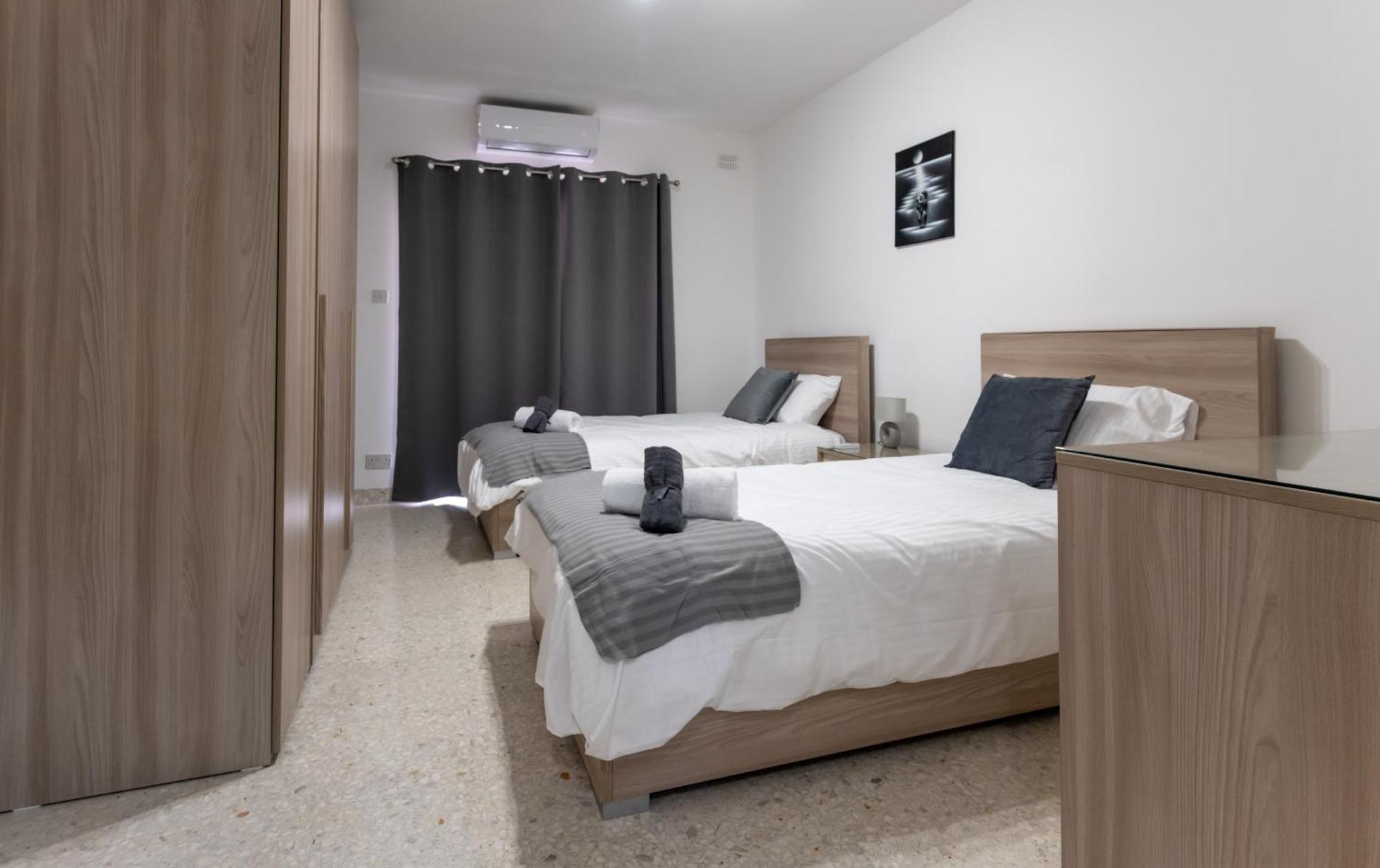 Spacious 3 Bedroom Apartment In The Heart Of St Julians Saint Julian's Eksteriør billede
