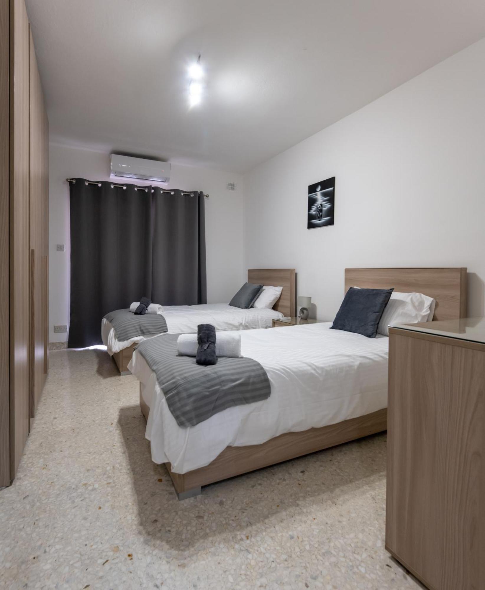 Spacious 3 Bedroom Apartment In The Heart Of St Julians Saint Julian's Eksteriør billede
