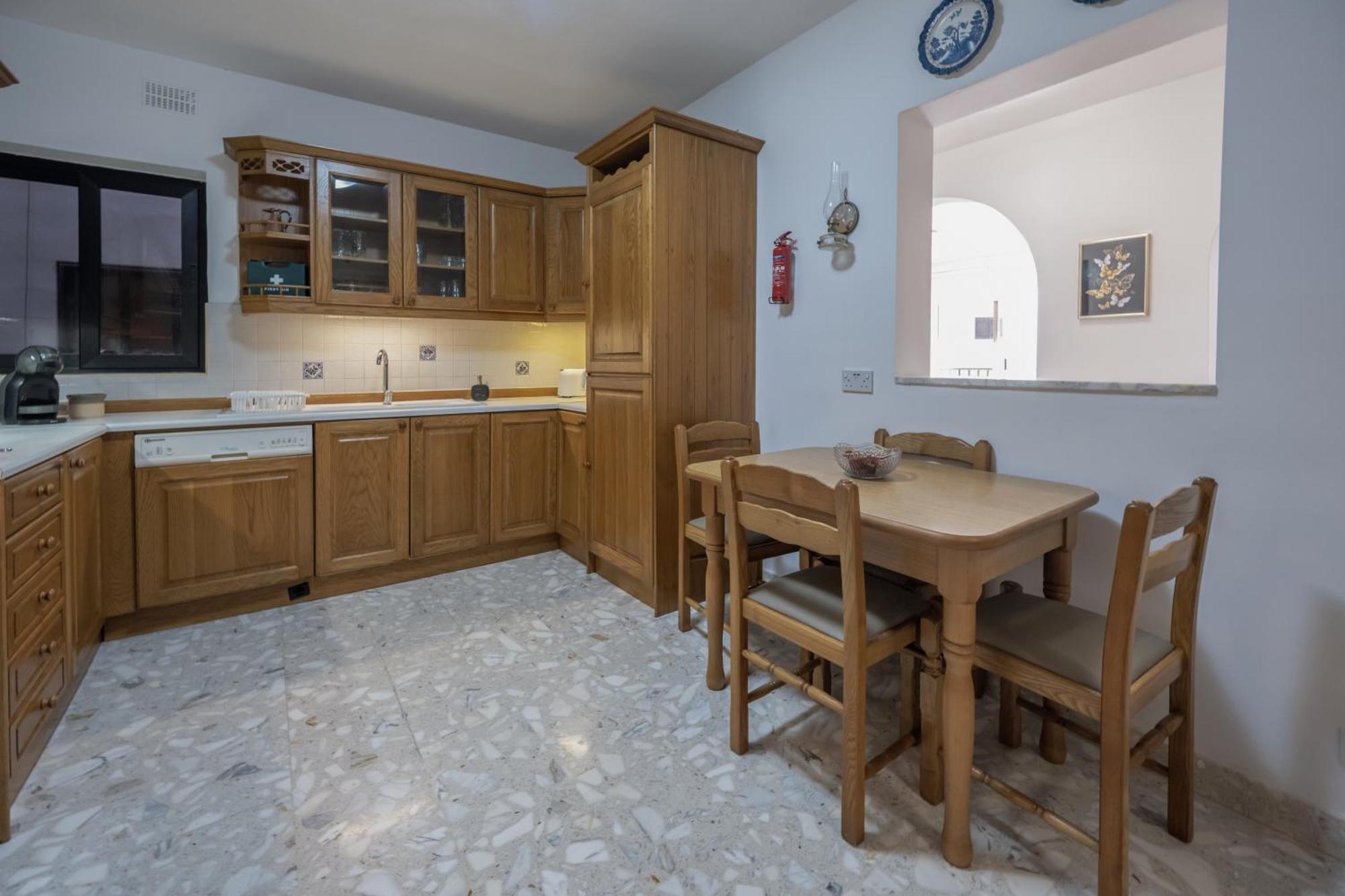 Spacious 3 Bedroom Apartment In The Heart Of St Julians Saint Julian's Eksteriør billede