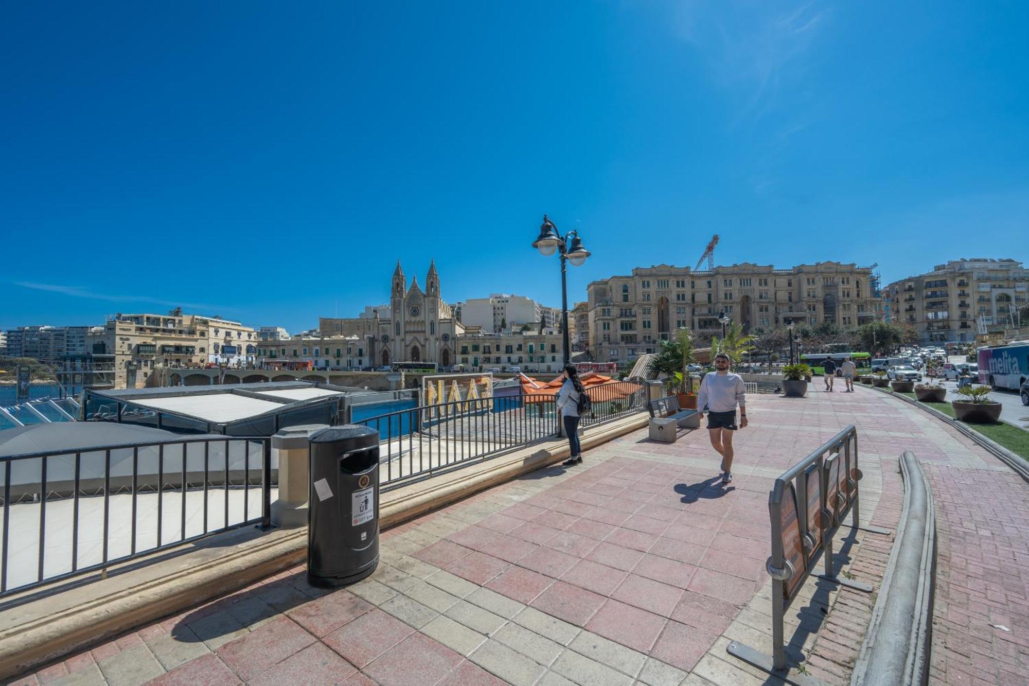 Spacious 3 Bedroom Apartment In The Heart Of St Julians Saint Julian's Eksteriør billede